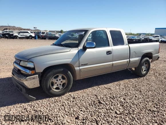 ✅ 2000 Chevrolet Silverado 1500 LS • VIN: 2GCEC19T0Y1395930 • Лот: 78686894. Опубликован ранее на Copart с пробегом 348 646 миль. Бесплатный доступ к архиву аукционных продаж из США и подробный отчёт об истории автомобиля на DreamBid. Изображение 1.