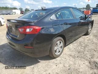 ✅ 2017 Chevrolet Cruze LS • VIN: 1G1BC5SM8H7193815 • Lot: 56256972. Listed on Copart with 105,339 mi. Free auction sales archive from the USA and detailed vehicle history report at DreamBid. Image 4.