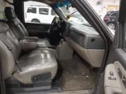 ✅ 2002 Chevrolet Tahoe LT • VIN: 1GNEK13Z72J242434 • Lot: 43894914. Listed on IAAI with 307,748 mi. Free auction sales archive from the USA and detailed vehicle history report at DreamBid. Image 5.