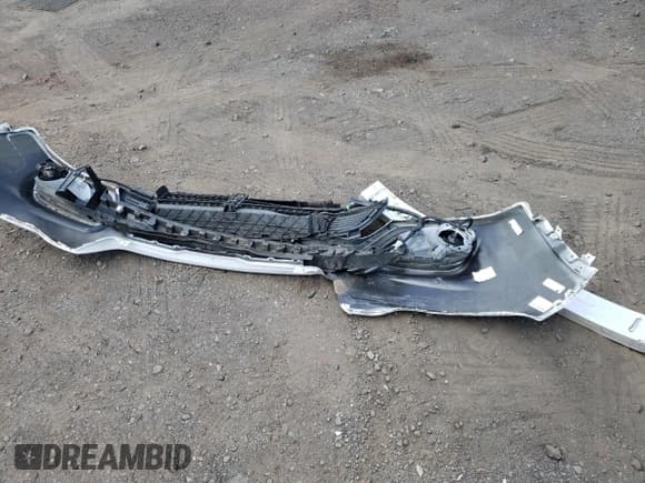 ✅ 2019 Jeep Cherokee Altitude • VIN: 1C4PJLLB1KD285457 • Лот: 68794885. Опубликован ранее на Copart с пробегом 55 100 миль. Бесплатный доступ к архиву аукционных продаж из США и подробный отчёт об истории автомобиля на DreamBid. Изображение 13.