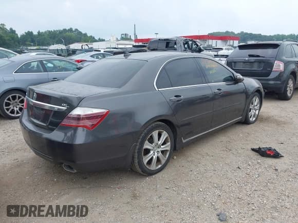 ✅ 2009 Acura RL Technology • VIN: JH4KB26649C000975 • Lot: 42936904. Wystawiony na IAAI z przebiegiem 247 913 mil. Bezpłatny archiwum sprzedaży aukcyjnych z USA i szczegółowy raport historii pojazdu na DreamBid. Zdjęcie 4.