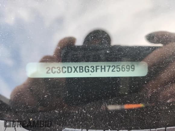 ✅ 2015 Dodge Charger SE • VIN: 2C3CDXBG3FH725699 • Lot: 84749505. Wystawiony na Copart z przebiegiem 104 145 mil. Bezpłatny archiwum sprzedaży aukcyjnych z USA i szczegółowy raport historii pojazdu na DreamBid. Zdjęcie 12.