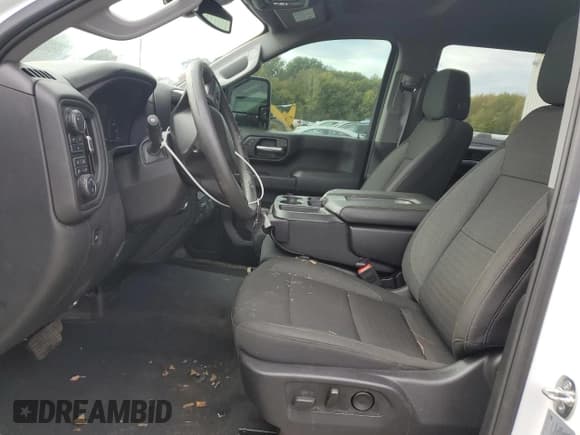 ✅ 2024 Chevrolet Silverado 2500HD Custom • VIN: 1GC4YMEY7RF468334 • Lot: 85898955. Wystawiony na Copart z przebiegiem 4 955 mil. Bezpłatny archiwum sprzedaży aukcyjnych z USA i szczegółowy raport historii pojazdu na DreamBid. Zdjęcie 7.