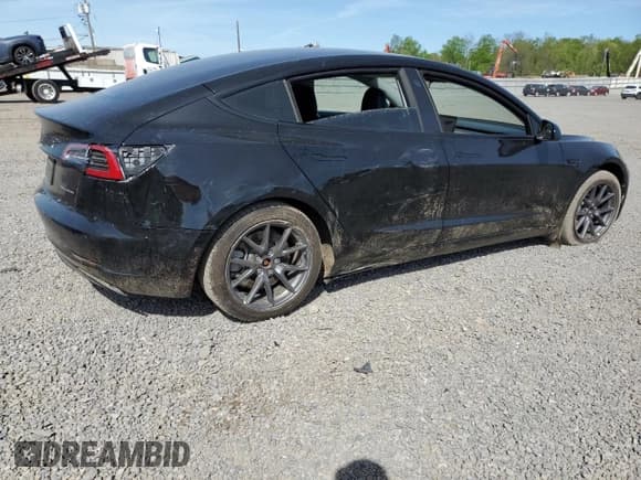 ✅ 2022 Tesla Model 3 Long Range • VIN: 5YJ3E1EB7NF177197 • Lot: 54602135. Wystawiony na Copart z przebiegiem 31 656 mil. Bezpłatny archiwum sprzedaży aukcyjnych z USA i szczegółowy raport historii pojazdu na DreamBid. Zdjęcie 3.