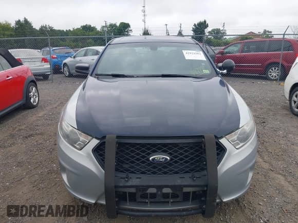 ✅ 2015 Ford Police Interceptor • VIN: 1FAHP2MK9FG162222 • Lot: 42921562. Wystawiony na IAAI z przebiegiem 202 231 mil. Bezpłatny archiwum sprzedaży aukcyjnych z USA i szczegółowy raport historii pojazdu na DreamBid. Zdjęcie 12.