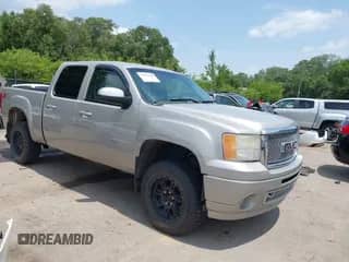 ✅ 2008 GMC Sierra 1500 SLT • VIN: 3GTEK13J18G217512 • Lot: 42668985. Listed on IAAI with 258,854 mi. Free auction sales archive from the USA and detailed vehicle history report at DreamBid. Image 1.
