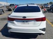 ✅ 2019 Kia Forte LXS • VIN: 3KPF24AD0KE138029 • Лот: 43482903. Опубликован ранее на IAAI с пробегом 114 287 миль. Бесплатный доступ к архиву аукционных продаж из США и подробный отчёт об истории автомобиля на DreamBid. Изображение 16.