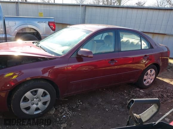 ✅ 2008 Hyundai Sonata GLS • VIN: 5NPET46C78H356787 • Лот: 41545872. Опубликован ранее на IAAI с пробегом 85 614 миль. Бесплатный доступ к архиву аукционных продаж из США и подробный отчёт об истории автомобиля на DreamBid. Изображение 14.