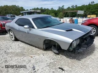 ✅ 2016 Dodge Challenger R/T • VIN: 2C3CDZBT5GH256271 • Lot: 46797214. Wystawiony na Copart z przebiegiem 131 349 mil. Bezpłatny archiwum sprzedaży aukcyjnych z USA i szczegółowy raport historii pojazdu na DreamBid. Zdjęcie 4.