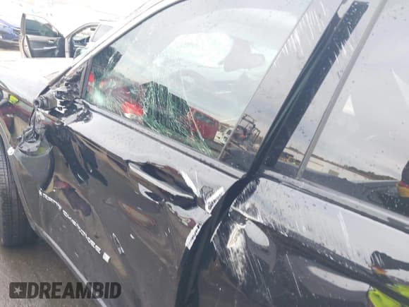 ✅ 2023 Jeep Grand Cherokee Laredo • VIN: 1C4RJHAG6PC671728 • Lot: 40897386. Listed on IAAI with Not provided. Free auction sales archive from the USA and detailed vehicle history report at DreamBid. Image 19.