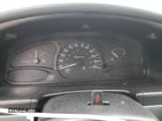 ✅ 1997 Ford Escort LX • VIN: 1FALP13P1VW284238 • Lot: 72416644. Wystawiony na Copart z przebiegiem 186 438 mil. Bezpłatny archiwum sprzedaży aukcyjnych z USA i szczegółowy raport historii pojazdu na DreamBid. Zdjęcie 9.