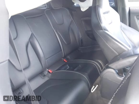 ✅ 2014 Audi RS 5 • VIN: WUAC6AFR6EA901420 • Лот: 42767652. Опубликован ранее на IAAI с пробегом 66 683 миль. Бесплатный доступ к архиву аукционных продаж из США и подробный отчёт об истории автомобиля на DreamBid. Изображение 8.