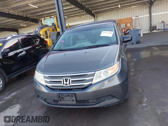✅ 2011 Honda Odyssey EX • VIN: 5FNRL5H46BB027310 • Lot: 43641380. Wystawiony na IAAI z przebiegiem 103 622 mil. Bezpłatny archiwum sprzedaży aukcyjnych z USA i szczegółowy raport historii pojazdu na DreamBid. Zdjęcie 12.