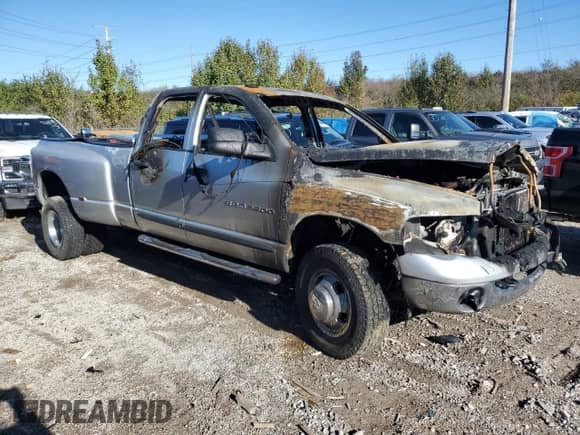 2005 Dodge 3500 SLT z VIN 3D7MS48CX5G829622, wystawiony jako Copart lot #79183874 z przebiegiem Nie podano mil oraz Nie do naprawy • Non repairable. Historia ofert i sprzedaży dostępna na DreamBid. Obrazek 4.