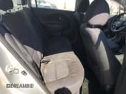 ✅ 2013 Kia Rio LX • VIN: KNADM4A38D6175778 • Лот: 71972795. Опубликован ранее на Copart с пробегом 157 924 миль. Бесплатный доступ к архиву аукционных продаж из США и подробный отчёт об истории автомобиля на DreamBid. Изображение 10.