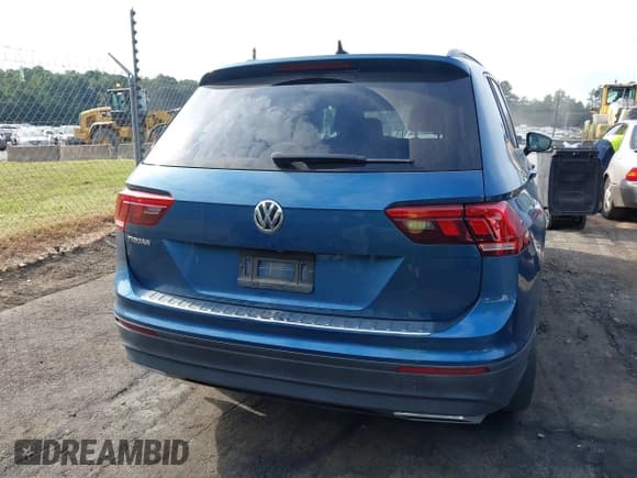 ✅ 2020 Volkswagen Tiguan S • VIN: 3VV1B7AX6LM104840 • Лот: 43091774. Опубликован ранее на IAAI с пробегом 68 041 миль. Бесплатный доступ к архиву аукционных продаж из США и подробный отчёт об истории автомобиля на DreamBid. Изображение 16.