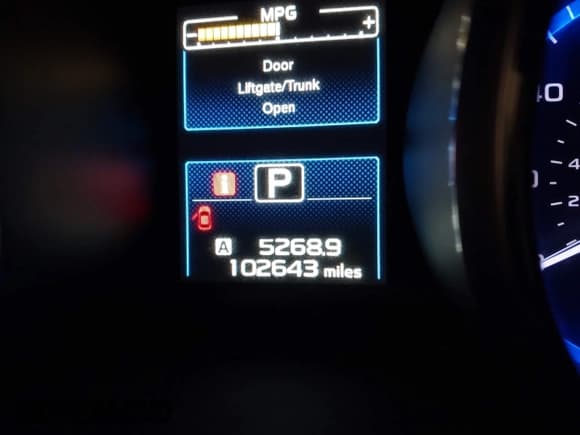 ✅ 2015 Subaru Legacy Premium • VIN: 4S3BNBD66F3069058 • Lot: 43454943. Listed on IAAI with 102,643 mi. Free auction sales archive from the USA and detailed vehicle history report at DreamBid. Image 7.