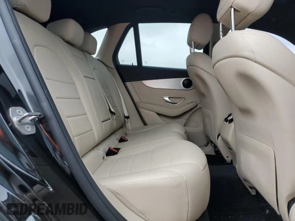 ✅ 2019 Mercedes-Benz GLC 300 • VIN: WDC0G4KBXKV172912 • Lot: 57601925. Wystawiony na Copart z przebiegiem 146 743 mil. Bezpłatny archiwum sprzedaży aukcyjnych z USA i szczegółowy raport historii pojazdu na DreamBid. Zdjęcie 11.