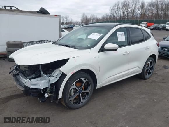 ✅ 2023 Ford Escape ST-Line Select • VIN: 1FMCU9NA3PUA96065 • Lot: 41779729. Wystawiony na IAAI z przebiegiem 17 264 mil. Bezpłatny archiwum sprzedaży aukcyjnych z USA i szczegółowy raport historii pojazdu na DreamBid. Zdjęcie 2.