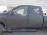 2005 Dodge 3500 SLT z VIN 3D7LS38C95G706190, wystawiony jako IAAI lot #40597269 z przebiegiem 264 260 mil mil oraz . Historia ofert i sprzedaży dostępna na DreamBid. Obrazek 14.