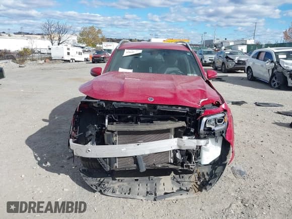 ✅ 2021 Mercedes-Benz GLB 250 • VIN: W1N4M4HB4MW114694 • Lot: 43640488. Listed on IAAI with 30,983 mi. Free auction sales archive from the USA and detailed vehicle history report at DreamBid. Image 12.