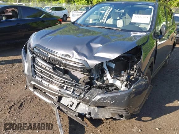 ✅ 2024 Subaru Forester Premium • VIN: JF2SKACC8RH509283 • Lot: 42151924. Listed on IAAI with 10,593 mi. Free auction sales archive from the USA and detailed vehicle history report at DreamBid. Image 6.