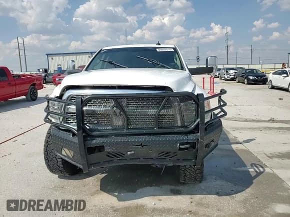 ✅ 2014 Ram 2500 Laramie • VIN: 3C6UR5NL7EG231785 • Lot: 80802615. Wystawiony na Copart z przebiegiem 287 481 mil. Bezpłatny archiwum sprzedaży aukcyjnych z USA i szczegółowy raport historii pojazdu na DreamBid. Zdjęcie 13.