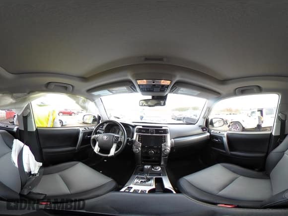 ✅ 2024 Toyota 4Runner SR5 Premium • VIN: JTENU5JR0R6219132 • Lot: 43573843. Listed on IAAI with 25,132 mi. Free auction sales archive from the USA and detailed vehicle history report at DreamBid. Image 18.