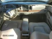 ✅ 2003 Buick Park Avenue • VIN: 1G4CW54K534201020 • Lot: 92689625. Wystawiony na Copart z przebiegiem 283 324 mil. Bezpłatny archiwum sprzedaży aukcyjnych z USA i szczegółowy raport historii pojazdu na DreamBid. Zdjęcie 8.