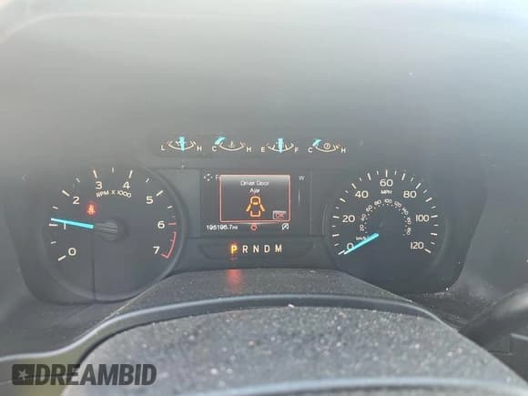 ✅ 2019 Ford F-150 XL • VIN: 1FTEX1EP6KKE99861 • Lot: 43944773. Wystawiony na IAAI z przebiegiem 195 197 mil. Bezpłatny archiwum sprzedaży aukcyjnych z USA i szczegółowy raport historii pojazdu na DreamBid. Zdjęcie 13.