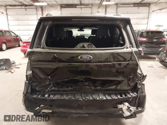 ✅ 2019 Ford Expedition Max Limited • VIN: 1FMJK2AT3KEA09196 • Lot: 43590893. Listed on IAAI with 61,275 mi. Free auction sales archive from the USA and detailed vehicle history report at DreamBid. Image 17.