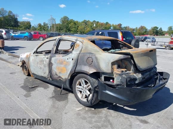 ✅ 2011 Dodge Avenger Express • VIN: 1B3BD4FB0BN517190 • Lot: 43380972. Listed on IAAI with Not provided. Free auction sales archive from the USA and detailed vehicle history report at DreamBid. Image 3.