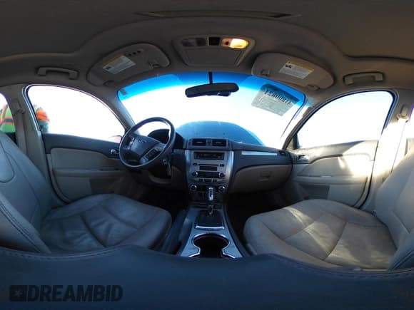 ✅ 2011 Ford Fusion Hybrid • VIN: 3FADP0L31BR178592 • Lot: 41800821. Listed on IAAI with 57,054 mi. Free auction sales archive from the USA and detailed vehicle history report at DreamBid. Image 19.