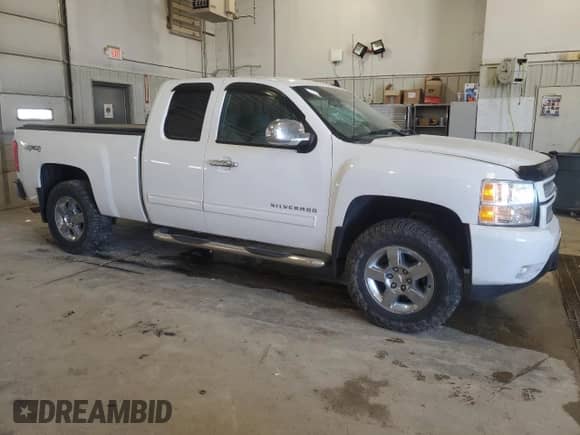 2012 Chevrolet Silverado 1500 LTZ z VIN 1GCRKTE7XCZ253075, wystawiony jako Copart lot #52034385 z przebiegiem 123 470 mil mil oraz Szkoda całkowita • Salvage title. Historia ofert i sprzedaży dostępna na DreamBid. Obrazek 4.