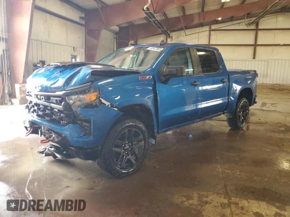 ✅ 2022 Chevrolet Silverado 1500 Custom Trail Boss • VIN: 3GCPDCED2NG638060 • Лот: 68947585. Опубликован ранее на Copart с пробегом 34 703 миль. Бесплатный доступ к архиву аукционных продаж из США и подробный отчёт об истории автомобиля на DreamBid. Изображение 1.