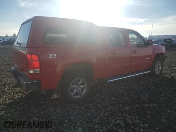 ✅ 2009 GMC Sierra 1500 • VIN: 2GTEK333891133307 • Lot: 92232835. Listed on Copart with 120,991 mi. Free auction sales archive from the USA and detailed vehicle history report at DreamBid. Image 3.