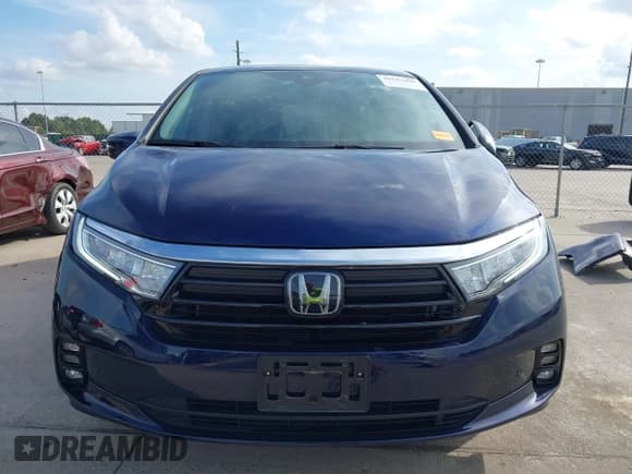 ✅ 2023 Honda Odyssey Touring • VIN: 5FNRL6H88PB052824 • Lot: 43543495. Listed on IAAI with 30,069 mi. Free auction sales archive from the USA and detailed vehicle history report at DreamBid. Image 13.