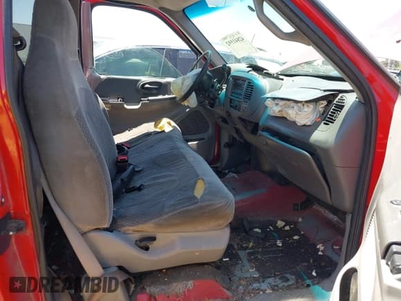 ✅ 1999 Ford F-150 • VIN: 1FTRX07W9XKB77240 • Lot: 42841592. Listed on IAAI with Not provided. Free auction sales archive from the USA and detailed vehicle history report at DreamBid. Image 5.