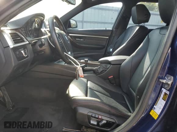 2016 BMW 3 Series z VIN WBA8E7C54GK415435, wystawiony jako Copart lot #68301985 z przebiegiem 119 006 mil mil oraz Szkoda całkowita • Salvage title. Historia ofert i sprzedaży dostępna na DreamBid. Obrazek 7.