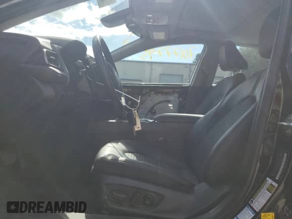 2022 Toyota Camry SE с VIN 4T1G11BKXNU063960, выставлен на аукционе Copart как лот 70177795 с пробегом 10 556 миль миль и Списание • Salvage title. История ставок и продаж доступна на DreamBid. Изображение 7.