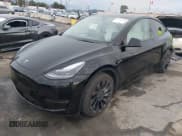 ✅ 2022 Tesla Model Y Performance • VIN: 7SAYGDEF0NF574239 • Lot: 41569830. Wystawiony na IAAI z przebiegiem 45 870 mil. Bezpłatny archiwum sprzedaży aukcyjnych z USA i szczegółowy raport historii pojazdu na DreamBid. Zdjęcie 2.