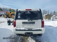 ✅ 2006 Jeep Commander • VIN: 1J8HG48K96C263647 • Lot: 41332683. Wystawiony na IAAI z przebiegiem 156 583 mil. Bezpłatny archiwum sprzedaży aukcyjnych z USA i szczegółowy raport historii pojazdu na DreamBid. Zdjęcie 16.