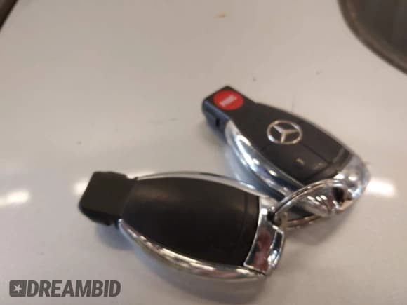 ✅ 2009 Mercedes-Benz M 550 • VIN: 4JGBB72E49A478123 • Lot: 42153707. Listed on IAAI with 180,126 mi. Free auction sales archive from the USA and detailed vehicle history report at DreamBid. Image 11.