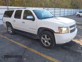 ✅ 2008 Chevrolet Suburban 2LT • VIN: 1GNFK16368J215245 • Лот: 43458500. Опубликован ранее на IAAI с пробегом 223 033 миль. Бесплатный доступ к архиву аукционных продаж из США и подробный отчёт об истории автомобиля на DreamBid. Изображение 1.