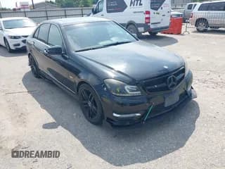 ✅ 2012 Mercedes-Benz C 250 Sport • VIN: WDDGF4HB6CR225698 • Lot: 43229264. Wystawiony na IAAI z przebiegiem 174 610 mil. Bezpłatny archiwum sprzedaży aukcyjnych z USA i szczegółowy raport historii pojazdu na DreamBid. Zdjęcie 1.