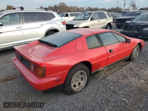 ✅ 1988 Lotus Esprit • VIN: SCCFC20A5JHF62289 • Lot: 78264784. Wystawiony na Copart z przebiegiem Nie podano. Bezpłatny archiwum sprzedaży aukcyjnych z USA i szczegółowy raport historii pojazdu na DreamBid. Zdjęcie 3.