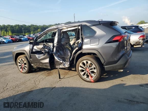 ✅ 2023 Toyota RAV4 Limited • VIN: 2T3N1RFV9PC361227 • Лот: 63827845. Опубликован ранее на Copart с пробегом 9 485 миль. Бесплатный доступ к архиву аукционных продаж из США и подробный отчёт об истории автомобиля на DreamBid. Изображение 2.