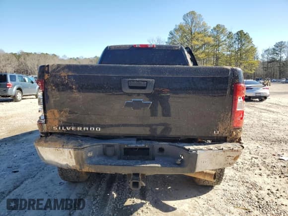 ✅ 2008 Chevrolet Silverado 2500HD 1LT • VIN: 1GCHC23618F187540 • Lot: 88584645. Wystawiony na Copart z przebiegiem 297 322 mil. Bezpłatny archiwum sprzedaży aukcyjnych z USA i szczegółowy raport historii pojazdu na DreamBid. Zdjęcie 6.