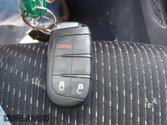 ✅ 2020 Dodge Journey SE Value • VIN: 3C4PDCAB8LT207294 • Лот: 42448754. Опубликован ранее на IAAI с пробегом 119 320 миль. Бесплатный доступ к архиву аукционных продаж из США и подробный отчёт об истории автомобиля на DreamBid. Изображение 11.