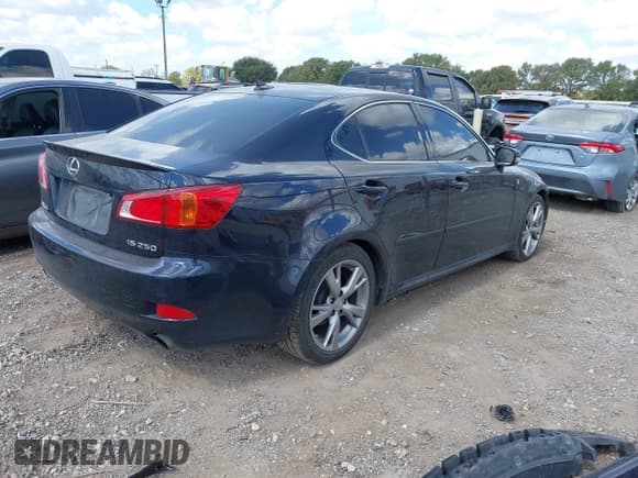 ✅ 2009 Lexus IS 250 • VIN: JTHBK262X95100032 • Lot: 43378942. Wystawiony na IAAI z przebiegiem 233 193 mil. Bezpłatny archiwum sprzedaży aukcyjnych z USA i szczegółowy raport historii pojazdu na DreamBid. Zdjęcie 4.